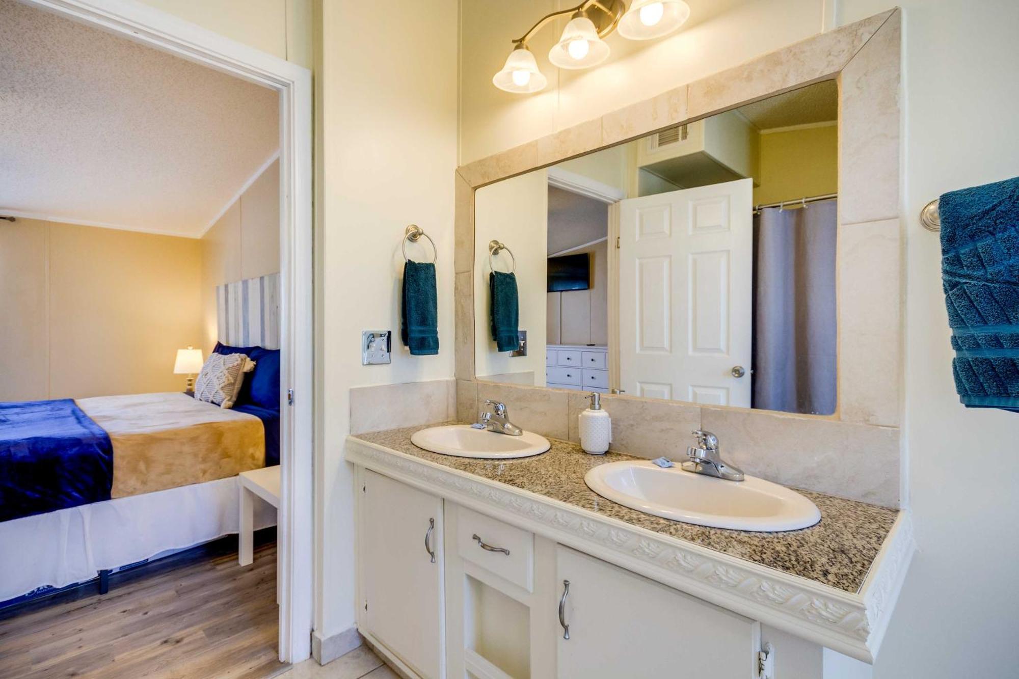 Stunning Pensacola Home, 8 Mi To Downtown! מראה חיצוני תמונה